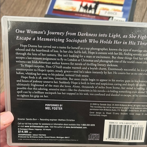 Bundle-7 Danielle Steel Audiobook CDs- Suspects, The Right Time, Betrayal, Rogue - Picture 16 of 16